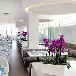 Palm & אתר נופש 4*