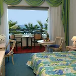 Palm & אתר נופש 4*