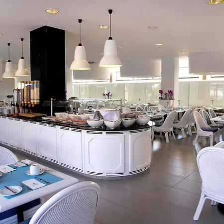 Resort Palm & Lárnaca