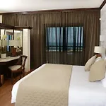 Resort Palm & Larnaca