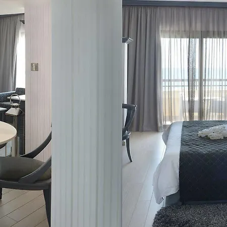Palm & 리조트 4*