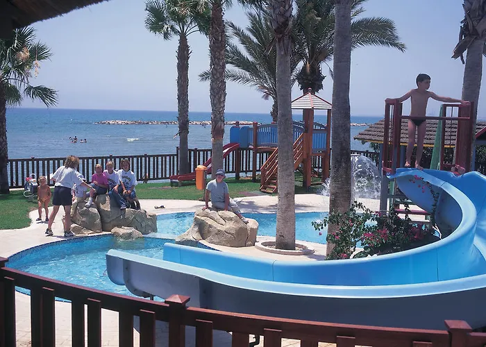 Palm & Θέρετρο Λάρνακα