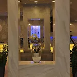 منتجع Palm & لارنكا