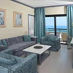 منتجع Palm & لارنكا