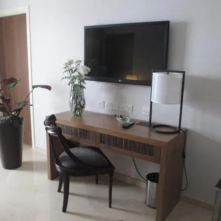 Palm & Θέρετρο 4*