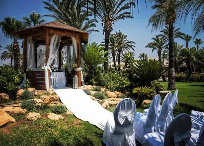 Palm & Semesteranläggning (resort) 4*